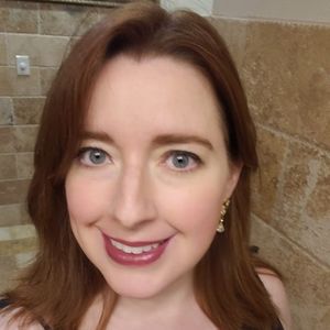 Meet your Posher, Alison